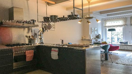 Canal View Apartment near Anne Frank House